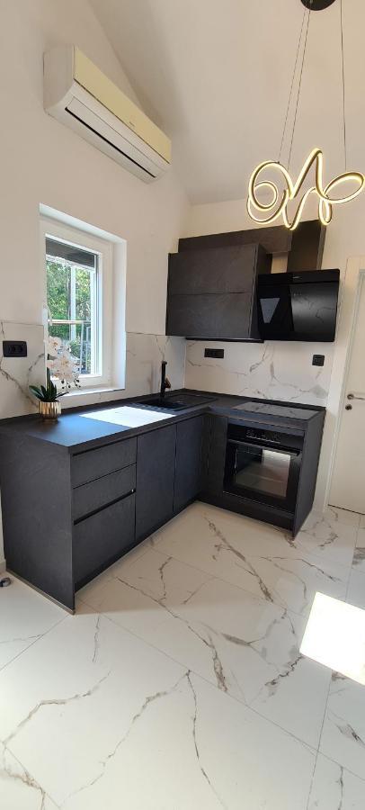 Apartments Rajna Čižići Екстериор снимка