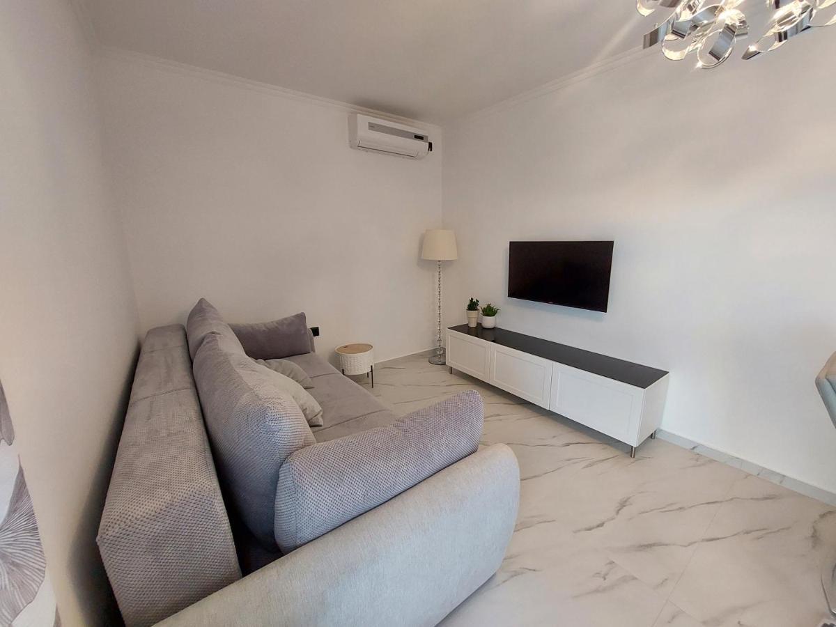 Apartments Rajna Čižići Екстериор снимка