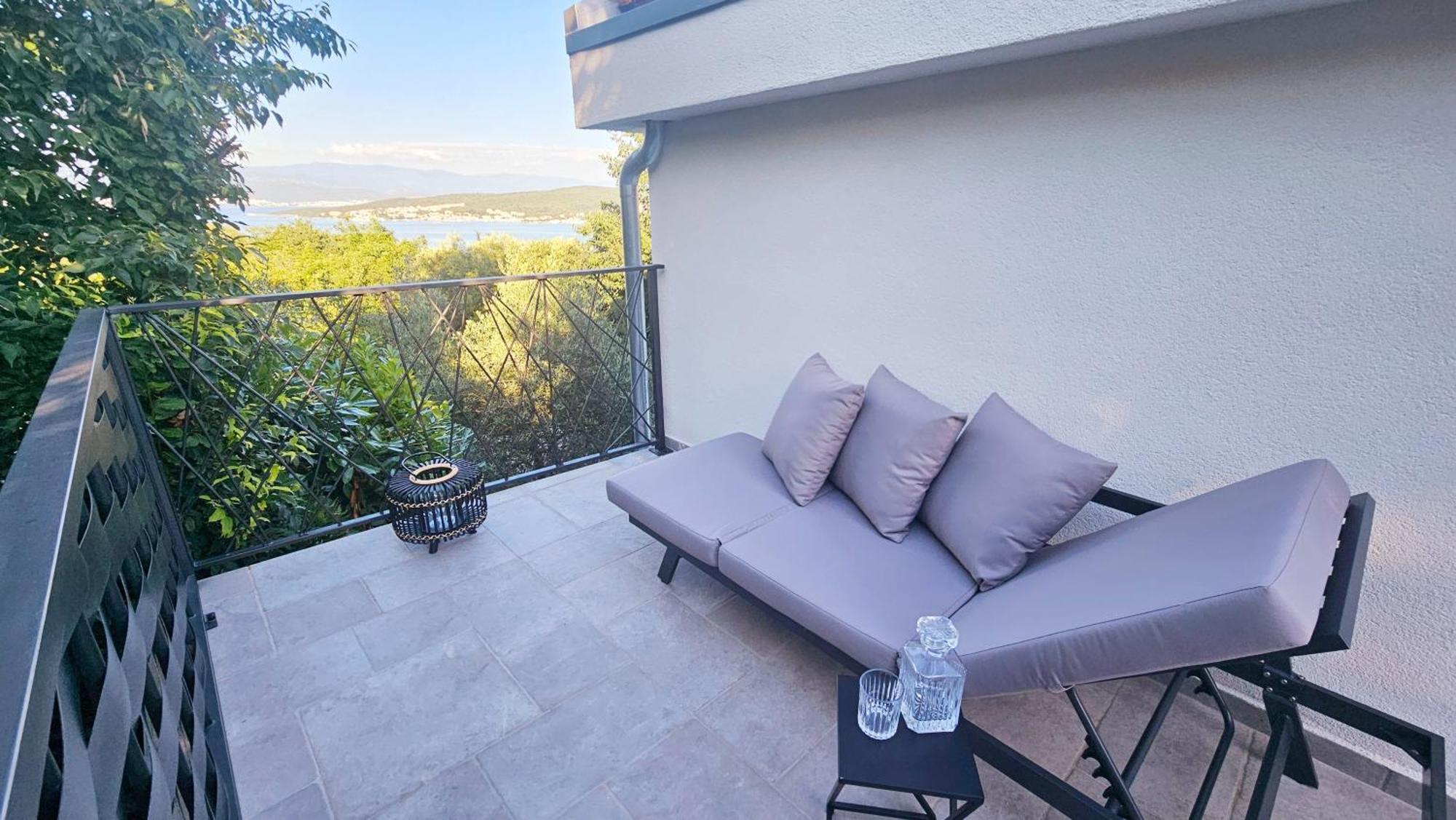 Apartments Rajna Čižići Екстериор снимка