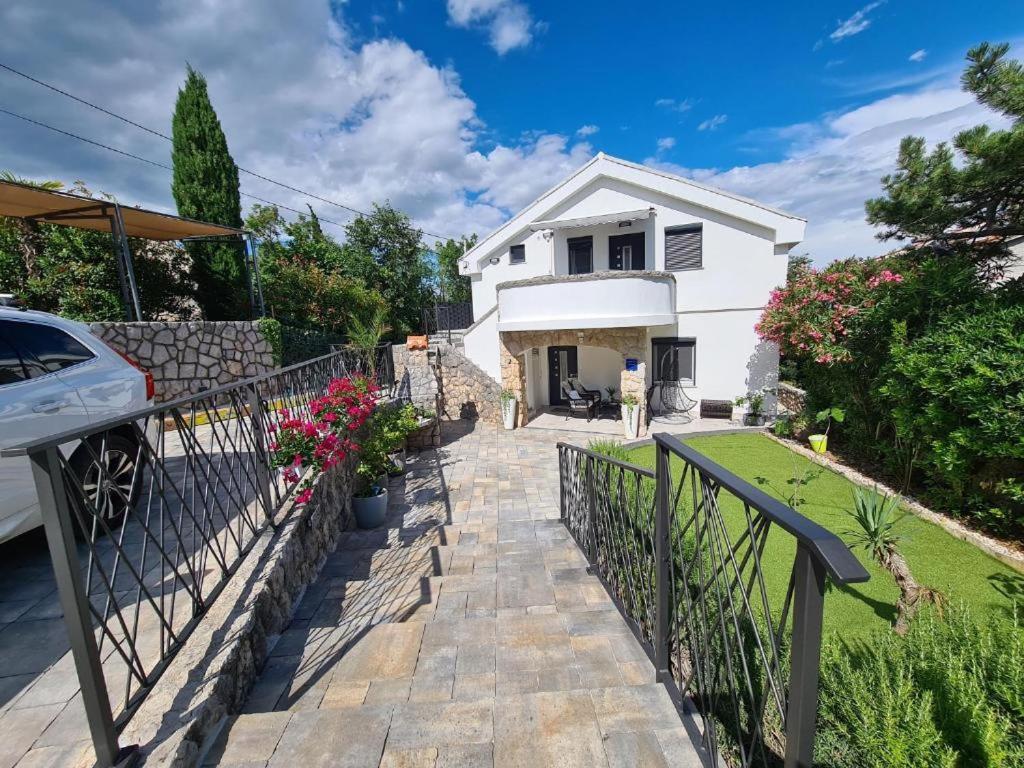 Apartments Rajna Čižići Екстериор снимка